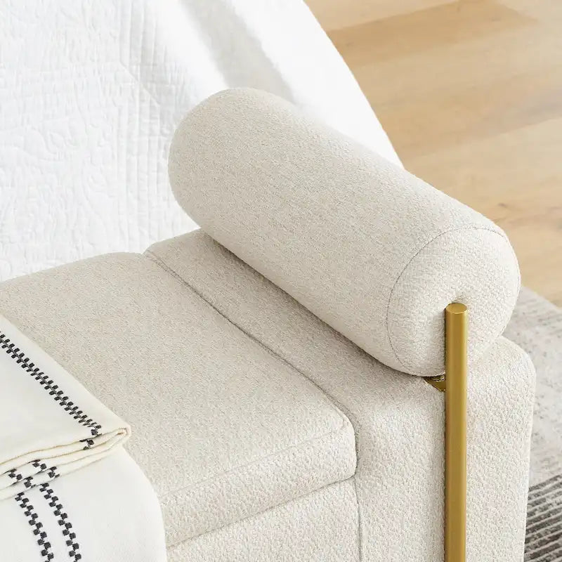 Banc de rangement rembourré en lin avec accoudoirs cylindriques et pieds en métal doré
