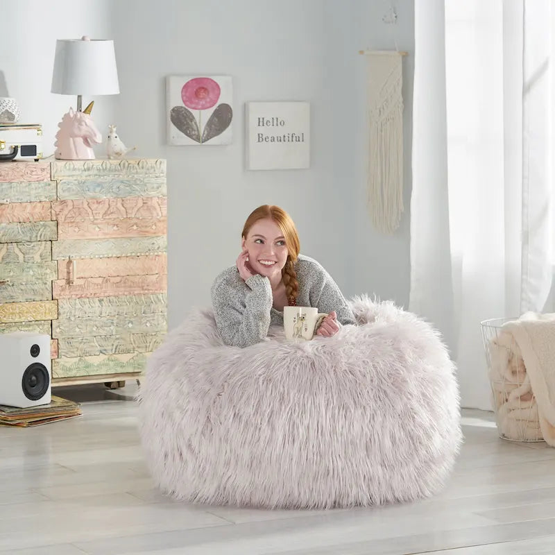 Pouf en fausse fourrure Modern Glam avec housse amovible et rembourrage en mousse haute densité
