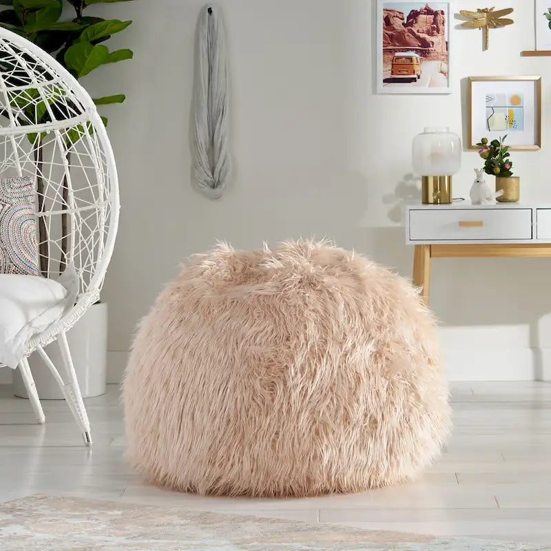 Pouf en fausse fourrure Modern Glam avec housse amovible et rembourrage en mousse haute densité