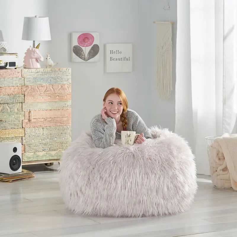Pouf en fausse fourrure Modern Glam avec housse amovible et rembourrage en mousse haute densité