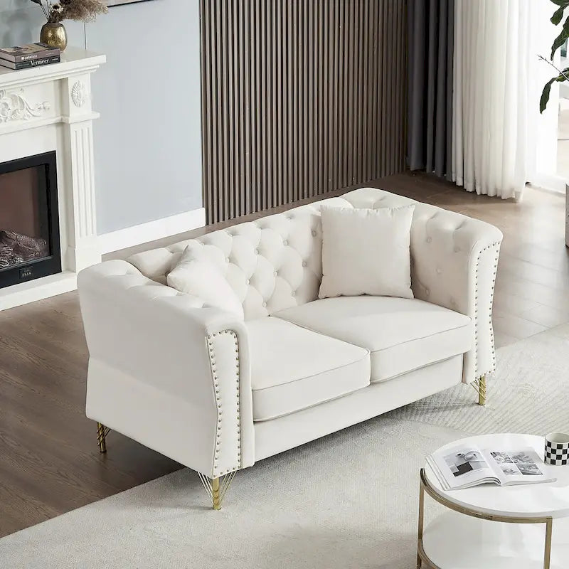 Causeuse Chesterfield en velours avec capitonnage, garniture cloutée et coussins à ressorts