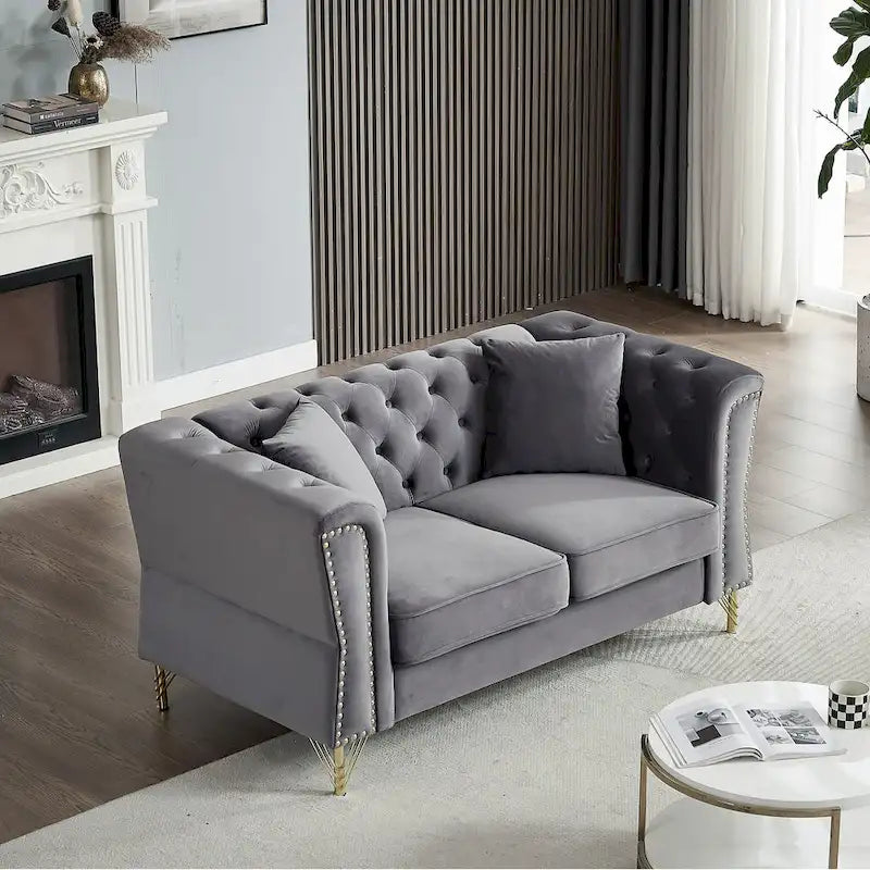 Causeuse Chesterfield en velours avec capitonnage, garniture cloutée et coussins à ressorts