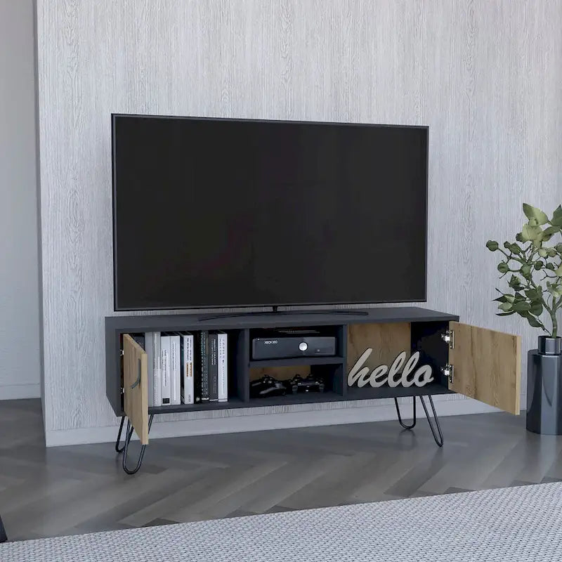 Meuble TV bicolore avec placards à charnières, étagères ouvertes et gestion des câbles